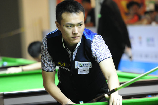 中国足球的 中国足球的