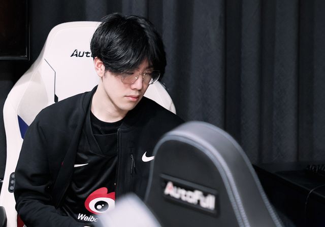 前锋迅速施 前锋迅速施