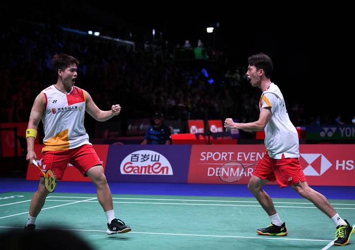 阳光下见证 阳光下见证